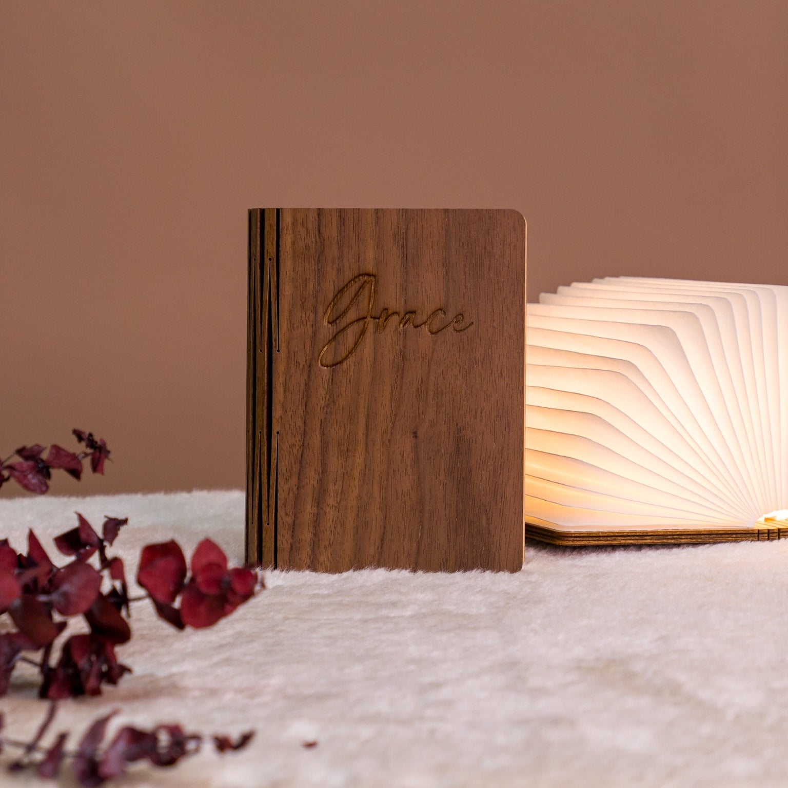 Luminous Tales | Wooden Nightlight - Personalized Gift - The Chic Habitat