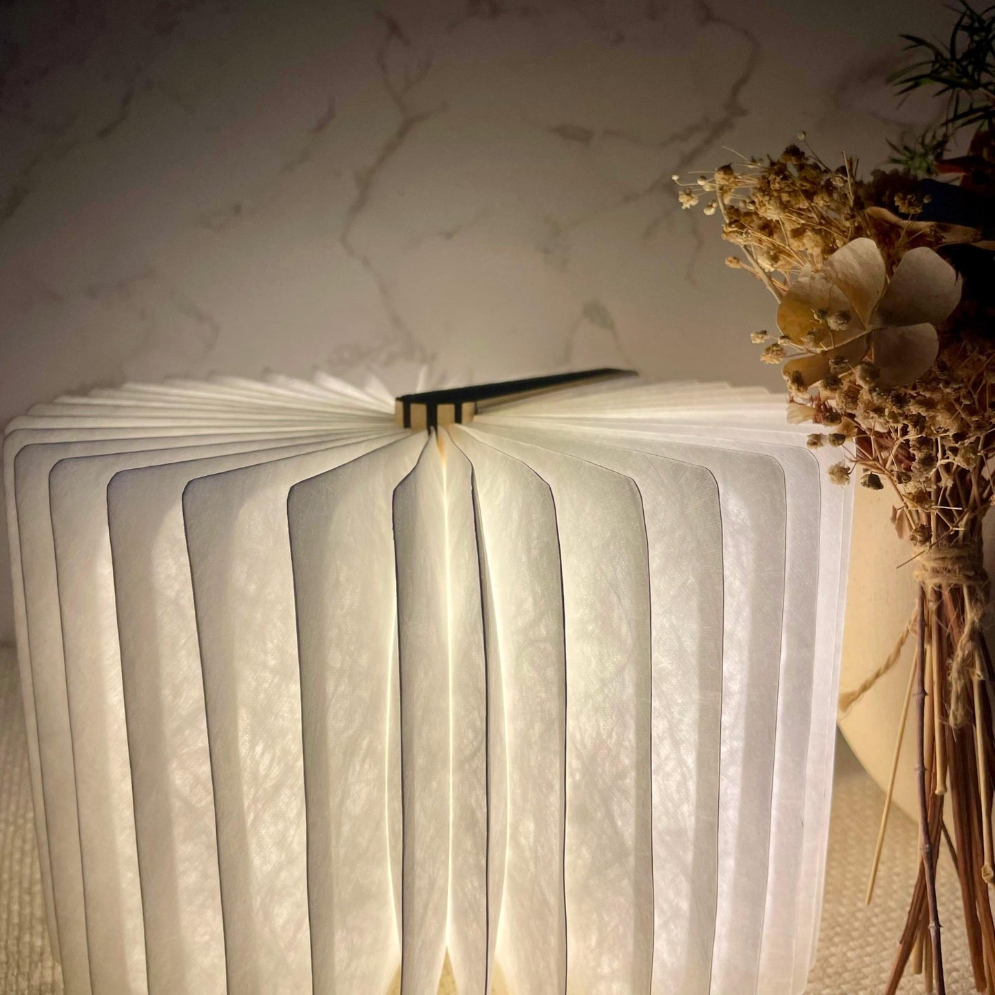 Luminous Tales | Wooden Nightlight - Personalized Gift - The Chic Habitat